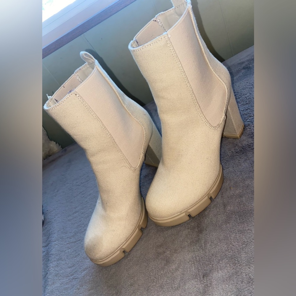 Women’s boots